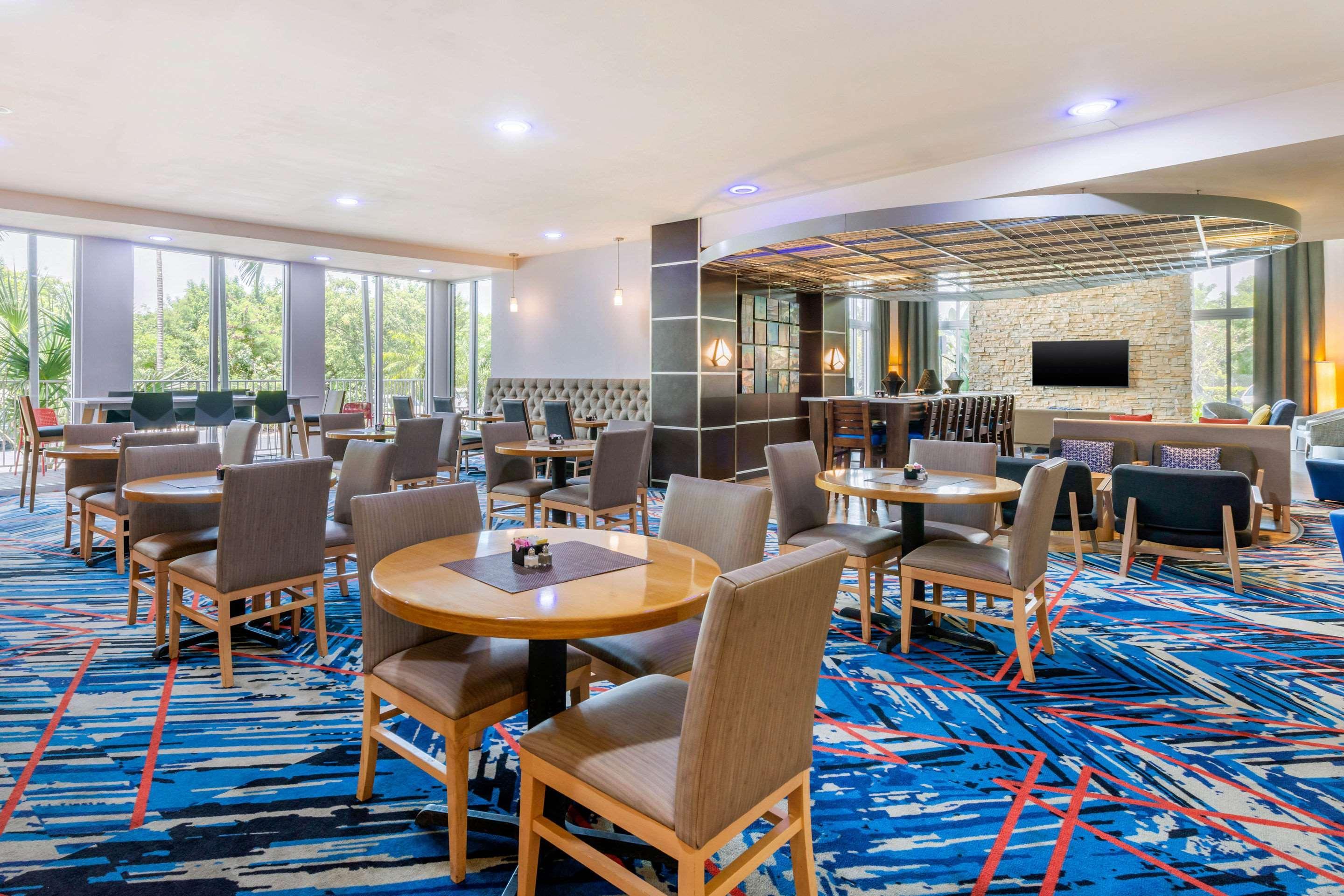 Cambria Hotel Ft Lauderdale, Airport South & Cruise Port Dania Beach Exterior photo